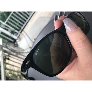‼️ SOLD - Ray Ban Sun Glasses 🕶
